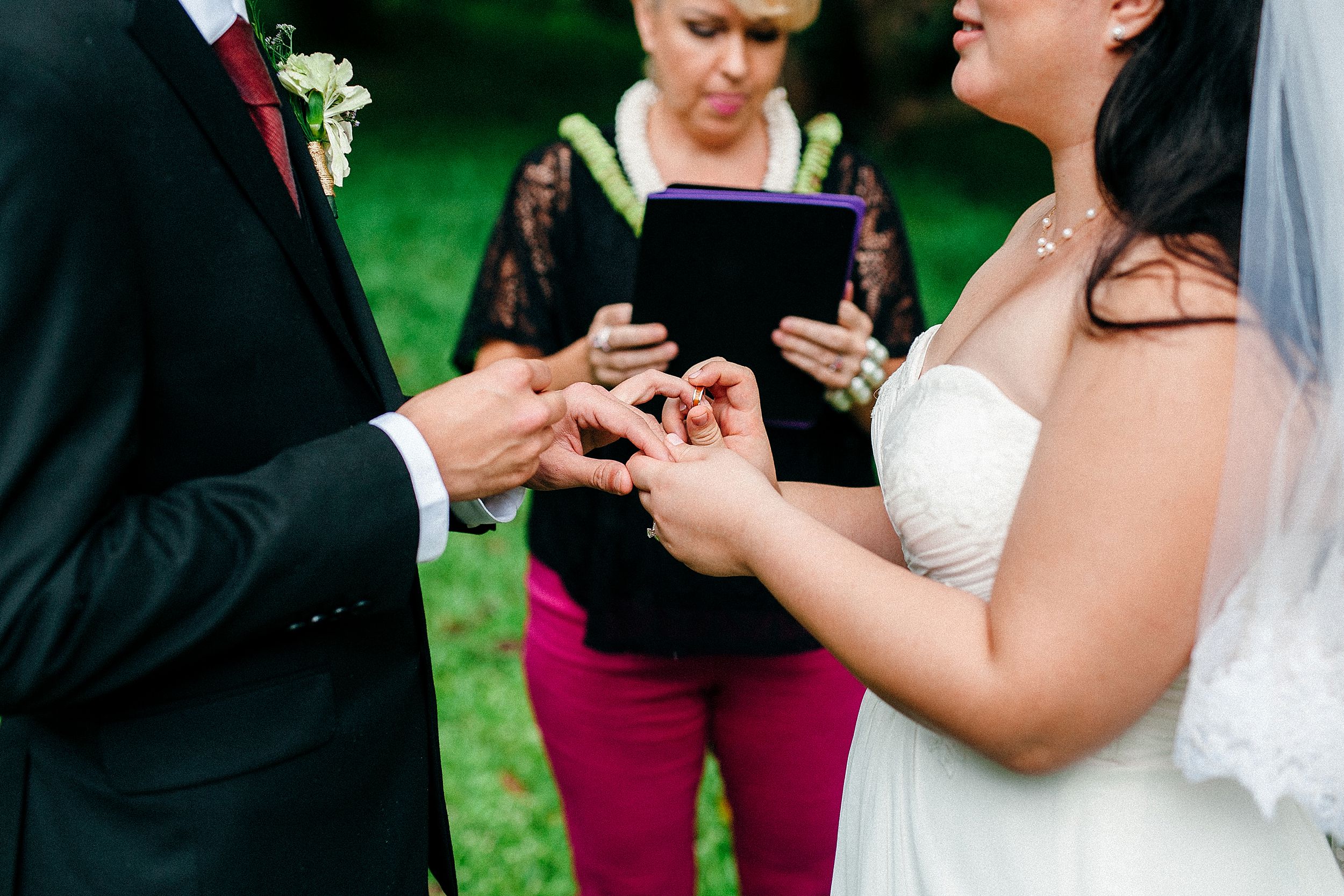  Ho'omaluhia Mountain Wedding - A Small Hawaii Elopement 