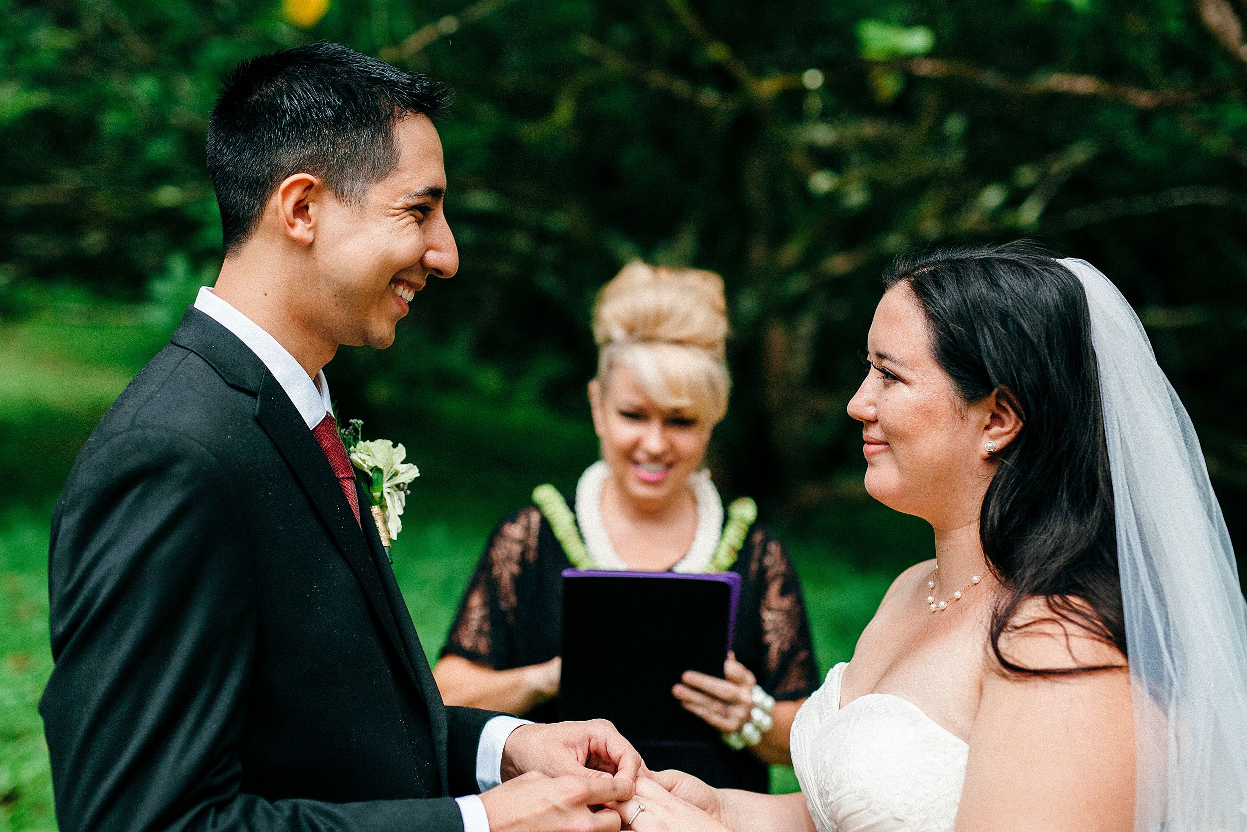  Ho'omaluhia Mountain Wedding - A Small Hawaii Elopement 