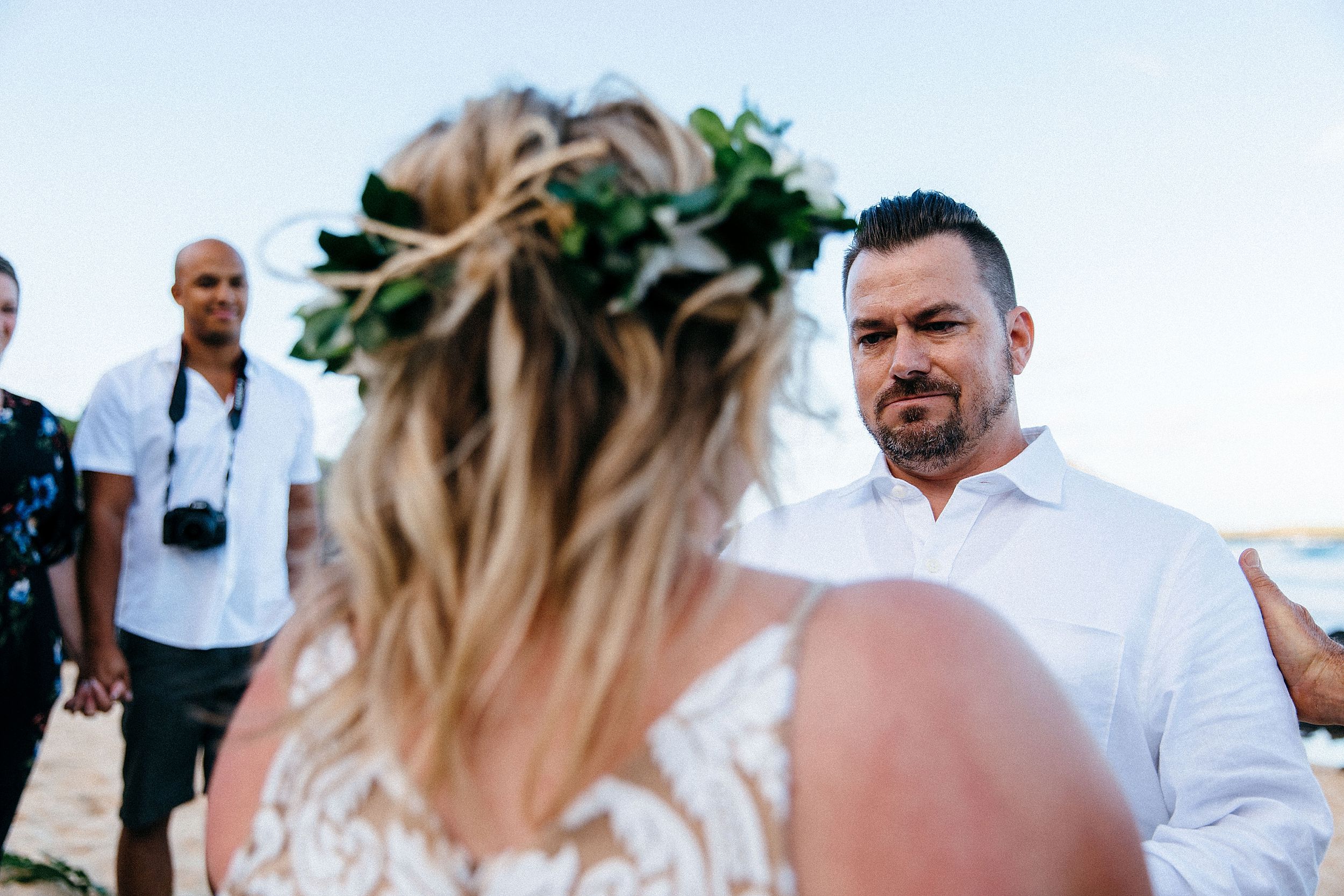 Emotional elopement vows in Honolulu, Hawaii