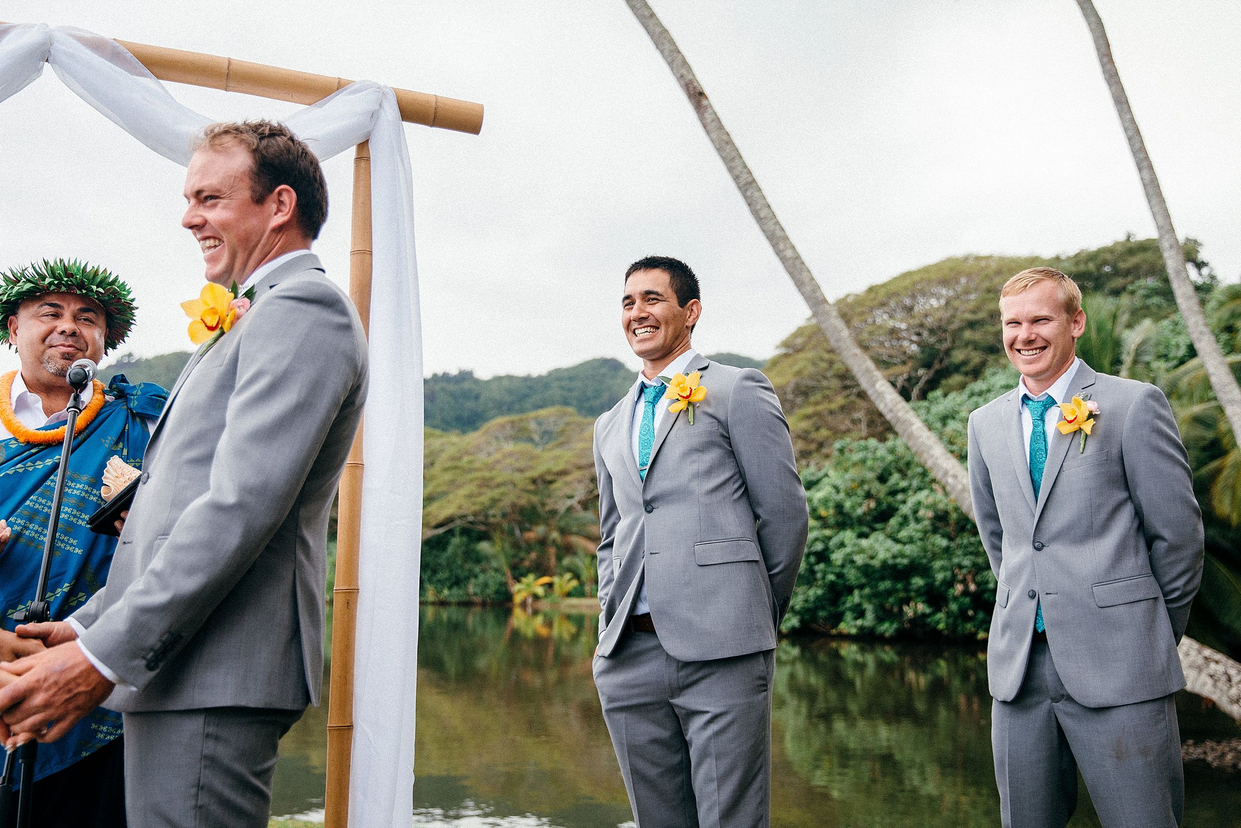  Dani & Mat Elope to Kualoa Ranch's Molii Gardens on Oahu's North Shore 