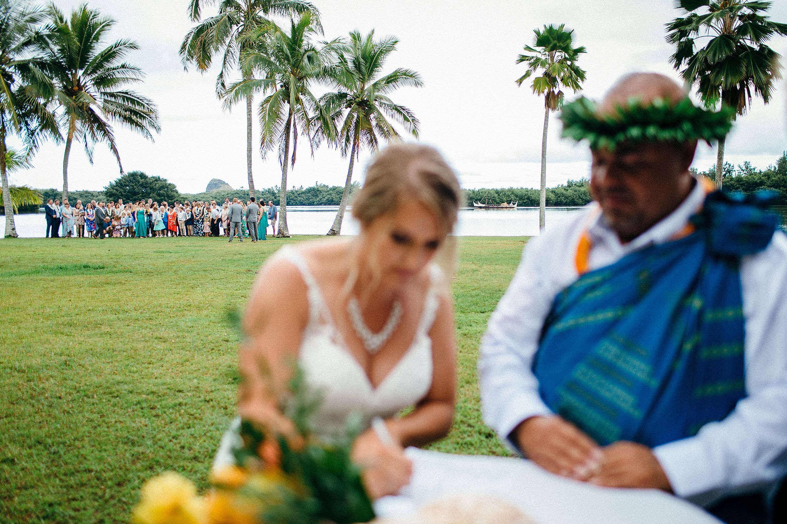  Dani & Mat Elope to Kualoa Ranch's Molii Gardens on Oahu's North Shore 