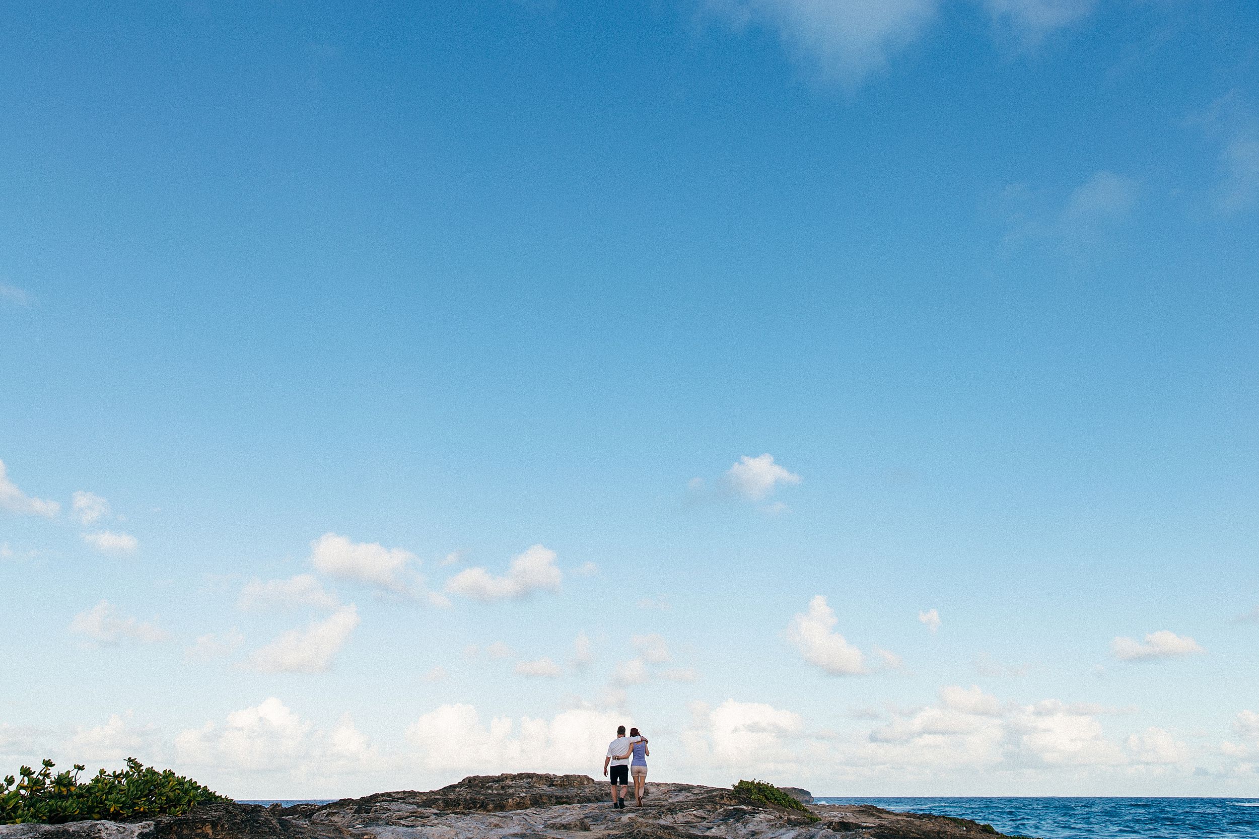 Mackenzie & Lex honeymoon in Hawaii - La'ie Point couple's session