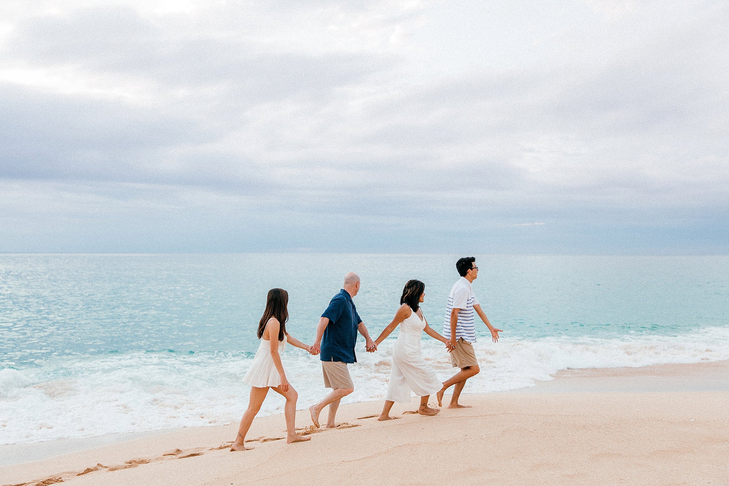  Vacation Family Photo Session at Keiki Beach North Shore, Oahu 