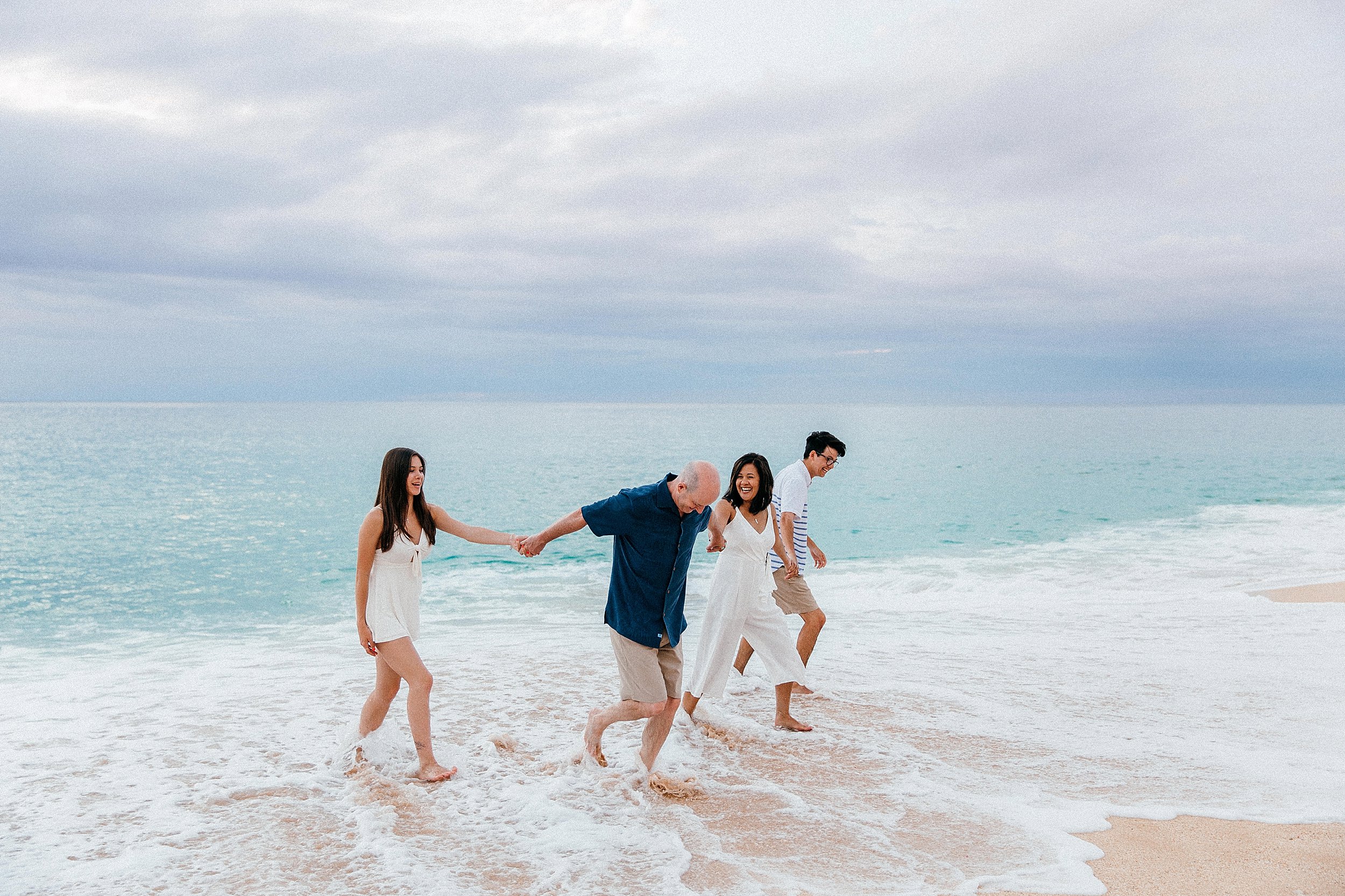  Vacation Family Photo Session at Keiki Beach North Shore, Oahu 
