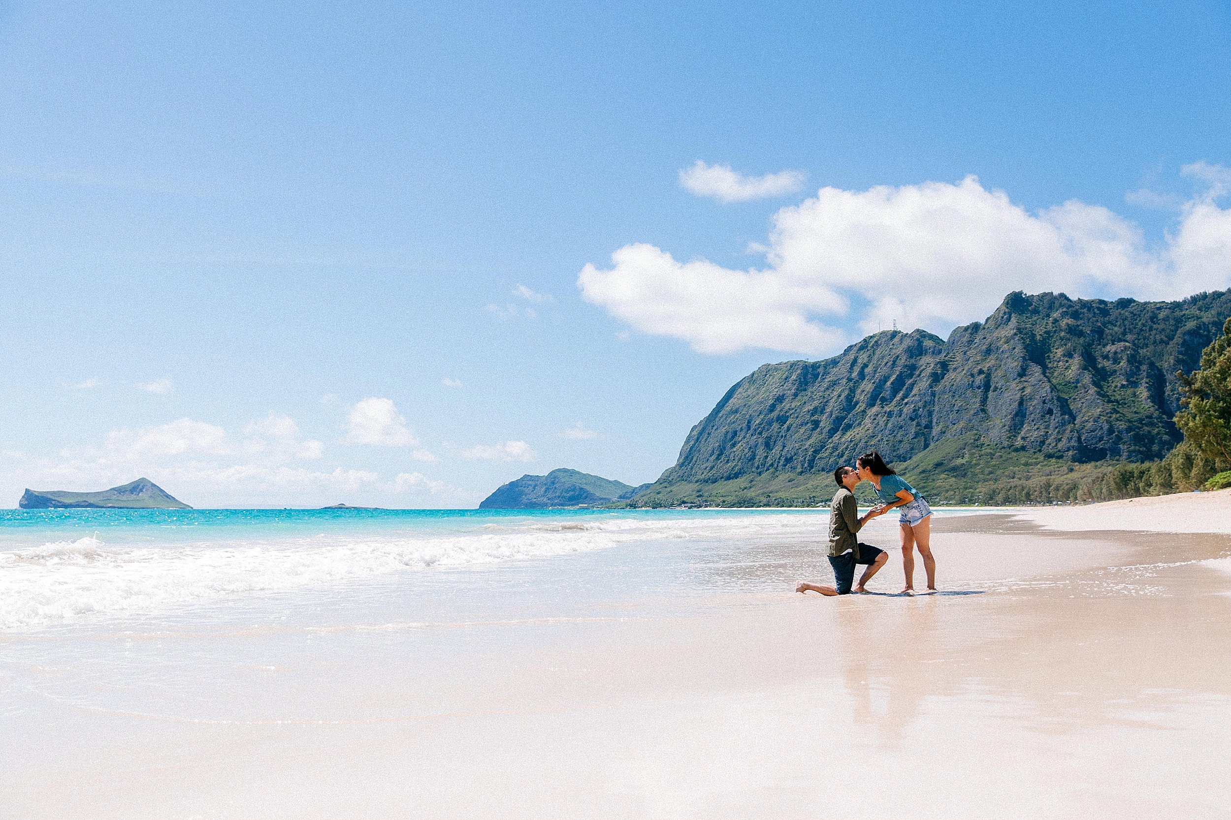  Fun and Playful Mountain Proposal in Waimanalo, Hawaii 