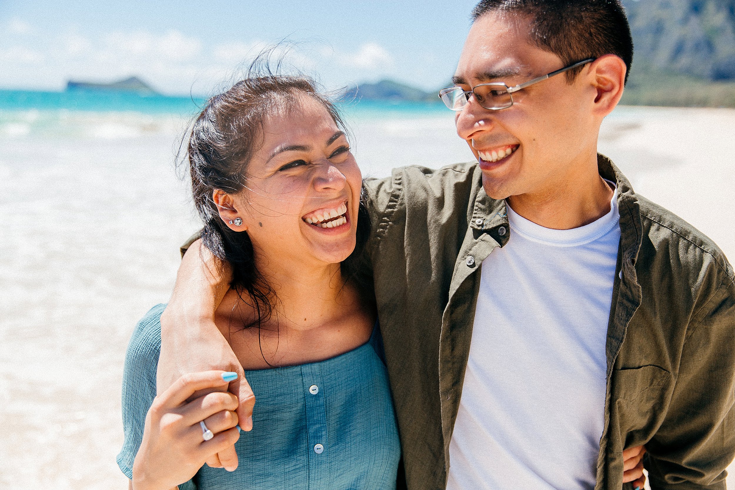  Fun and Playful Mountain Proposal in Waimanalo, Hawaii 