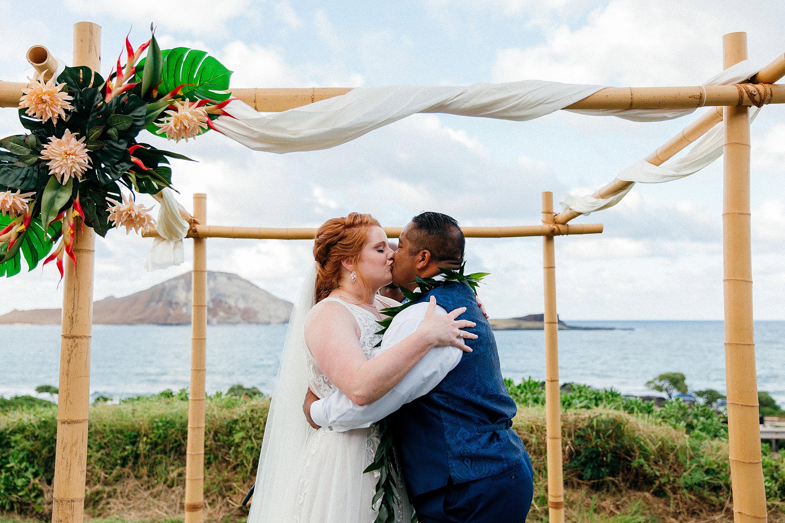  Hawaii Wedding at Sea Life Park and Makapuu Lookout 