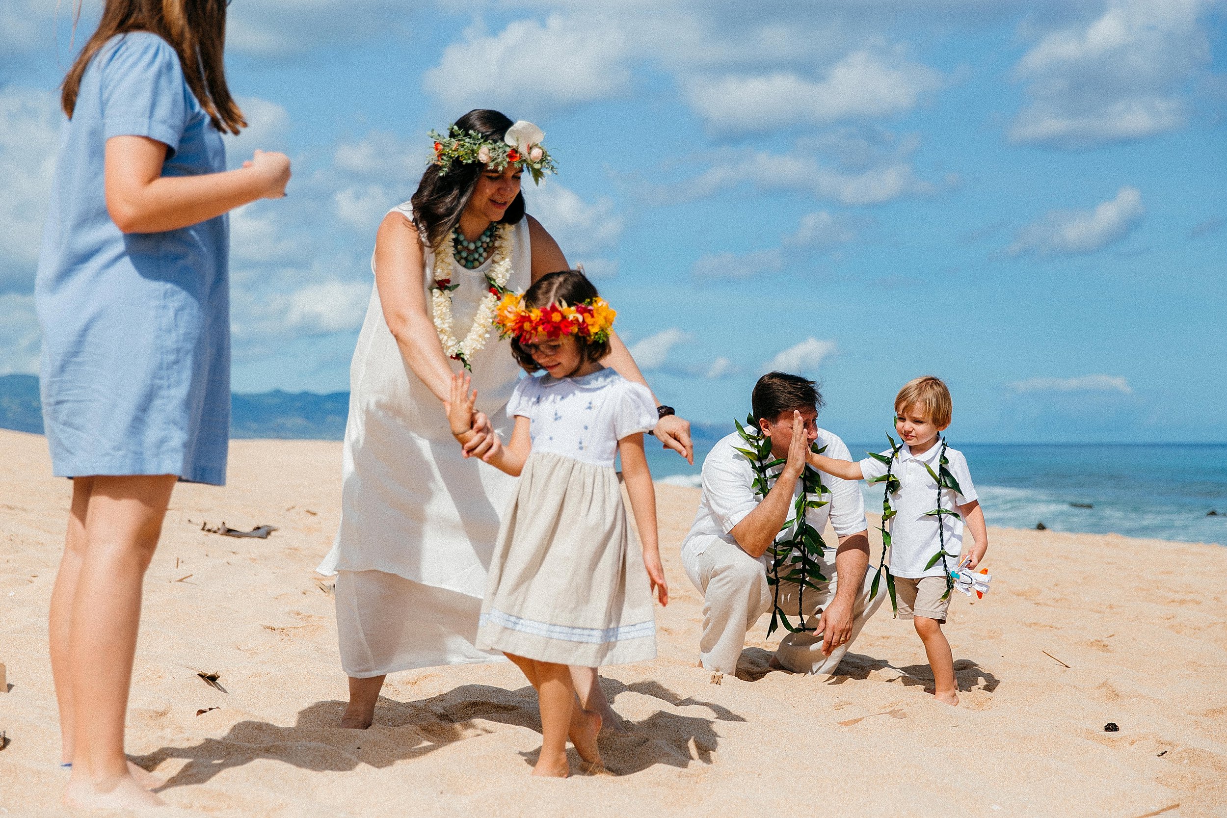  Backyard Hawaii Family Photos and 20th Vow Renewal 