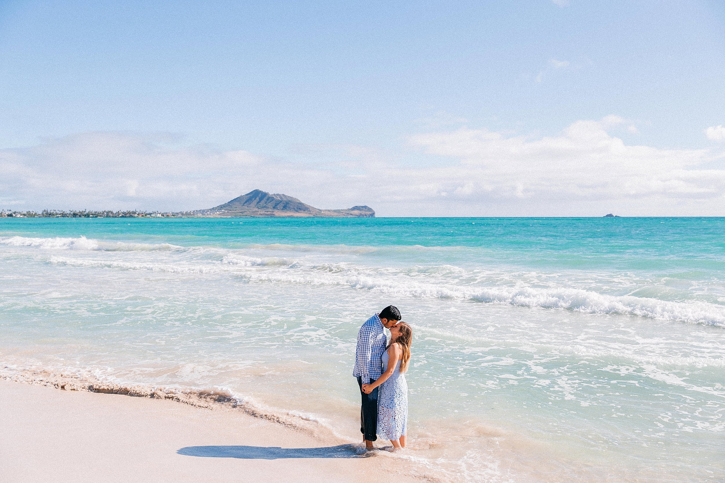  Honeymoon Session in Kailua, Hawaii at Kalama Beach 